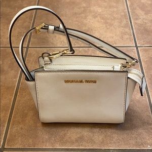 Michael kors small purse